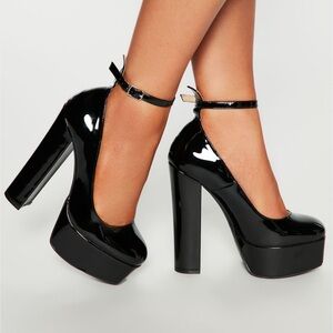 Fashion Nova Glossy Black Platform Heels